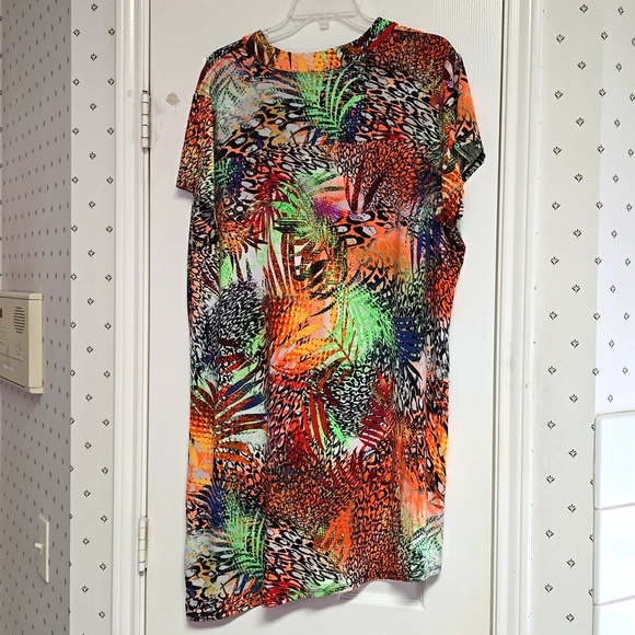 Women's Brand New Attitudes by Renee Animal Print Tunic. Size 1X - Picture 5 of 7